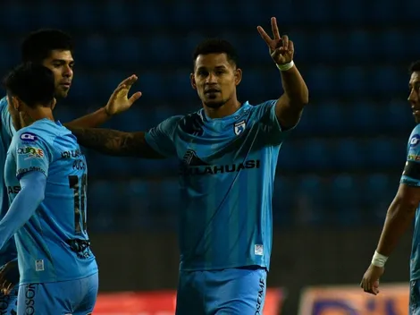 Deportes Iquique derrota a Cobreloa con doblete de Erwin Pernía