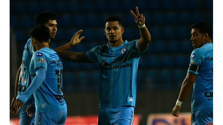Iquique se mete por la lucha al ascenso a Primera División.