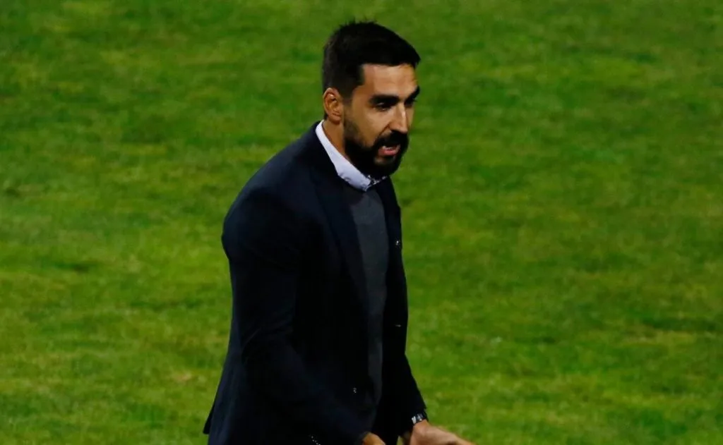 Paqui Meneghini suena como candidato a la banca de U. de Chile si Gustavo Álvarez sale del club. (Foto: Photosport)