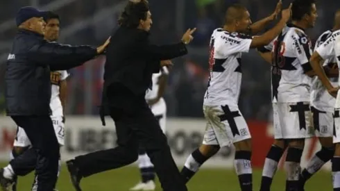 Costa volverá a enfrentar a la U después del polémico partido por la Copa Libertadores 2010.