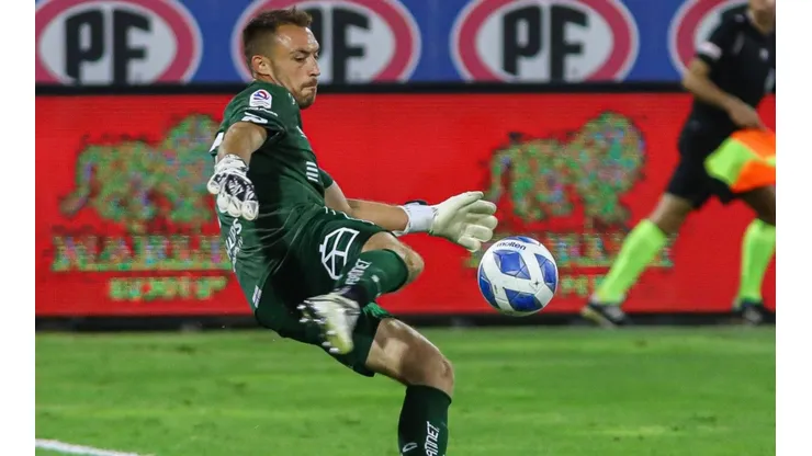 El portero de los Cruzados se mostró feliz por el triunfo en la Libertadores