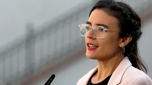 Camila Vallejo sobre el quinto retiro alternativo.