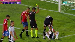 Rodrigo Carvajal amonestó con tarjeta amarilla a Gabriel Costa por simulación