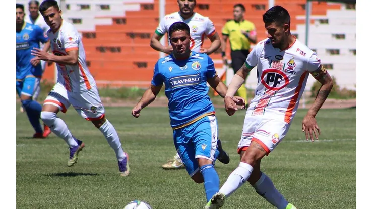 Cobresal recibe a Audax en el norte.