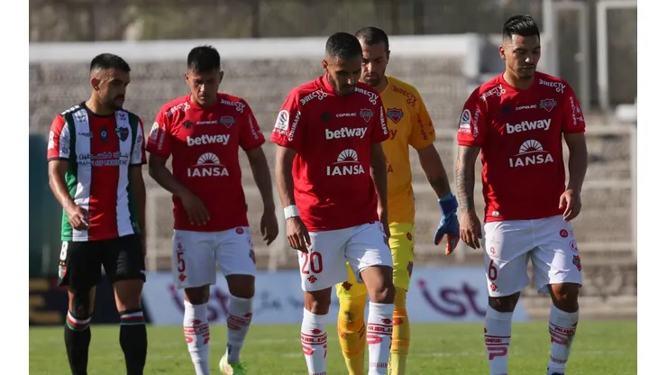 Ñublense no logra llegar al liderato en la previa al partido de Colo Colo y la Unión Española