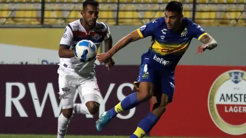 Everton se encuentra con una solidez defensiva de Wilstermann en su debut.