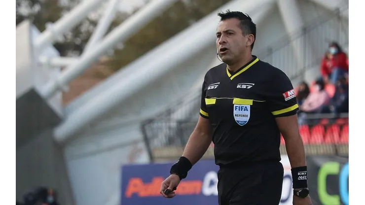 Julio Bascuñán fue uno de los árbitros dados de baja por Javier Castrilli