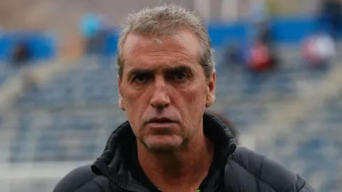 El ex técnico cruzado tocó varios temas tras la victoria de la UC ante la U en el clásico