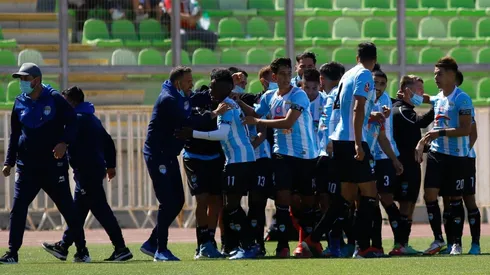 Magallanes mantiene su distancia en lo más alto de la tabla de posiciones de la Primera B