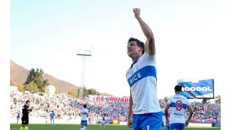Universidad Católica recibe a la Universidad de Chile en San Carlos de Apoquindo