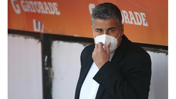 Escobar no se desanima con la nueva derrota de la U y quiere seguir al mando.