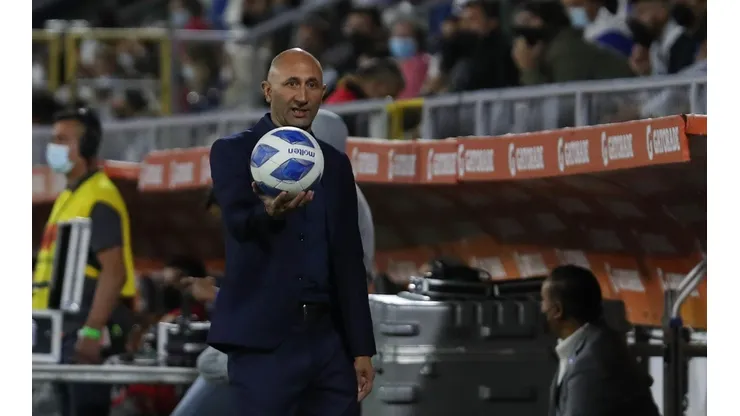 El entrenador habló sobre el cambio táctico en el once titular