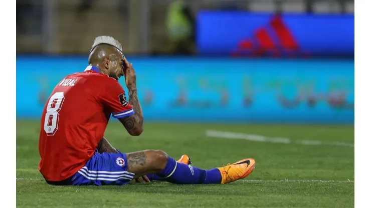 Arturo Vidal aclara que seguirá jugando por Chile pese a la eliminación