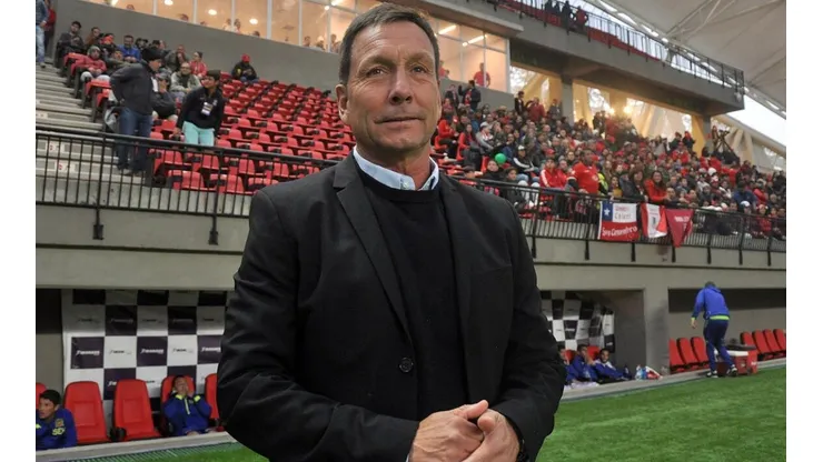 Nano Díaz pide un recambio absoluto en el fútbol chileno.