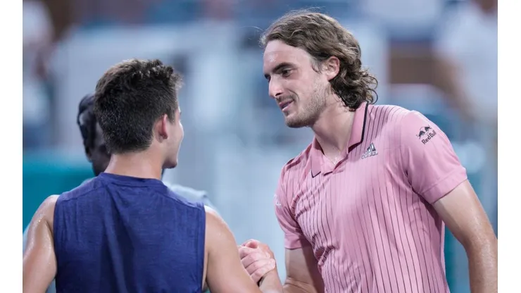 Tsitsipas es el favorito para quedarse con este partido.