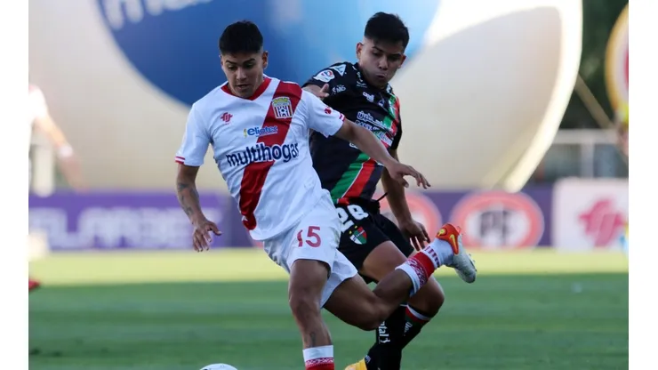 El sorprendente Curicó quiere seguir en la parte alta de la tabla de posiciones.