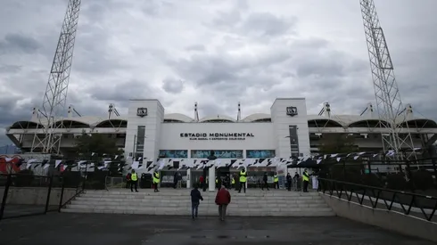 Dirigente de Colo Colo renuncia a ByN y habrá nuevas elecciones.