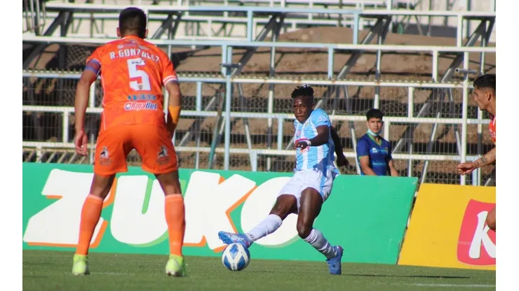 Magallanes vence a Cobreloa y saca distancia en la cima del torneo.