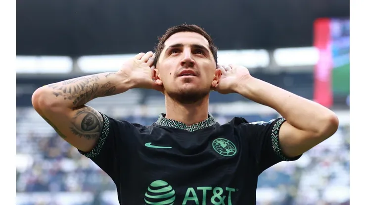 Diego Valdés anota un golazo en la Liga MX