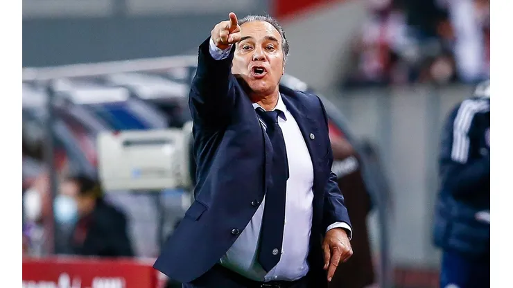 La sorpresa que tiene Lasarte en Chile para enfrentar a Brasil.