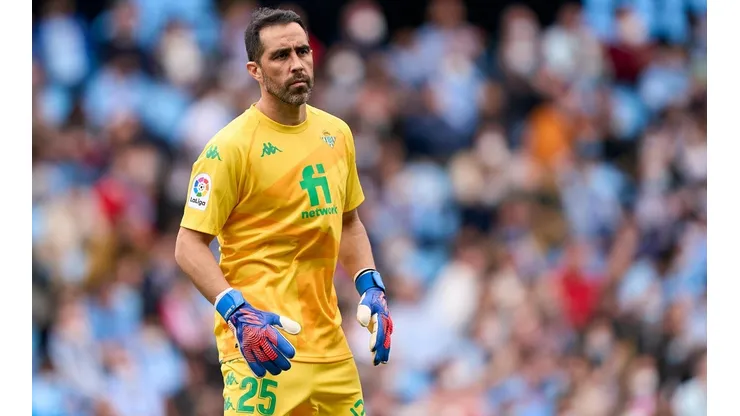 Bravo fue titular en empate del Betis y llega mentalizado a La Roja.