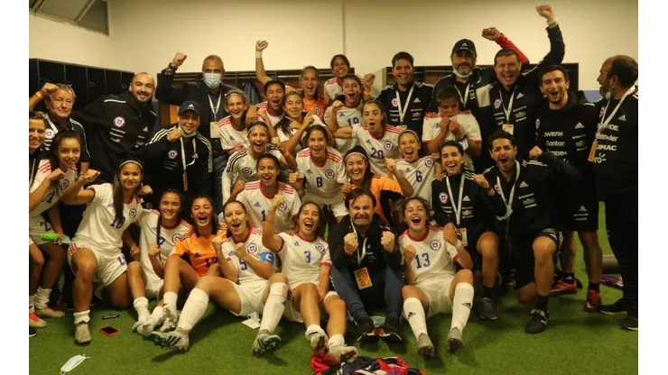 El elenco chileno superó dos a cero a las albirrojas