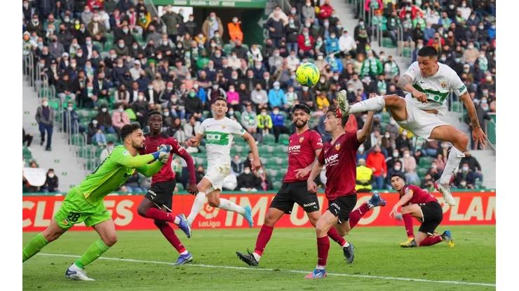 Enzo Roco fue titular durante todo el encuentro en la caída de su Elche