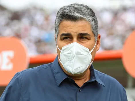 Aseguran que Escobar habría perdido el apoyo de la dirigencia de Azul Azul