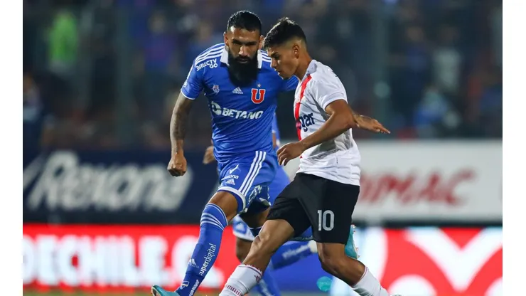 La U deja escapar el triunfo en los minutos finales y termina igualando con Curicó.