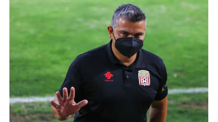 Damián Muñoz afirma que las bandas son el talón de Aquiles de la U