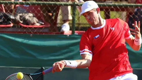 Nico Jarry busca su paso a los cuartos de final en Concepción II.