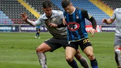 Huachipato y La Serena miden fuerzas en el sur.