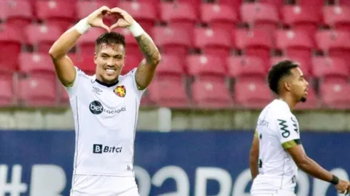 Javier Parraguez marca un triplete con Sport Recife