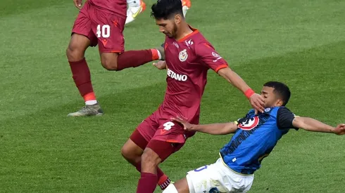 Huachipato recibe a La Serena en el Estadio CAP.