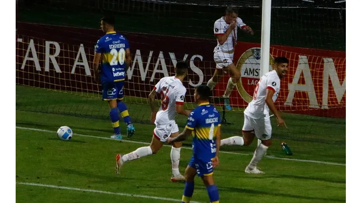 Everton necesita imponerse en Argentina para avanzar de ronda en Copa Libertadores.