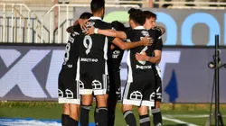 Colo Colo celebra en el estadio Zorros del Desierto de Calama