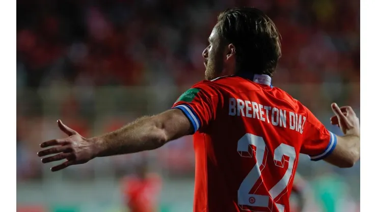 Se complica la presencia de Ben Brereton en La Roja.