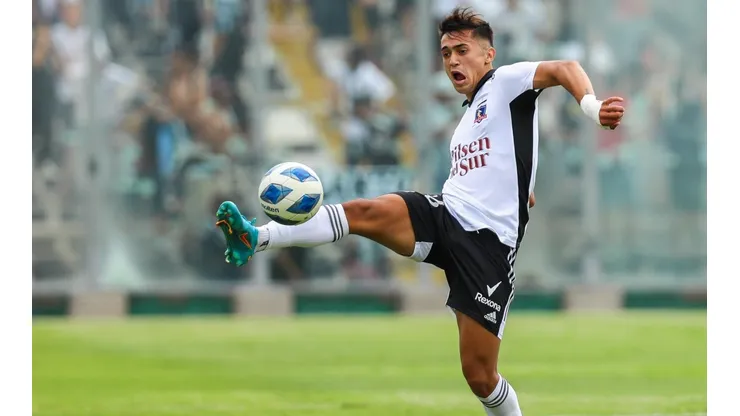 Pablo Solari presenta molestias físicas y es duda en Colo Colo vs Antofagasta