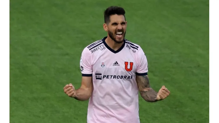 Larrivey dejó huella en el tiempo que estuvo en la U.