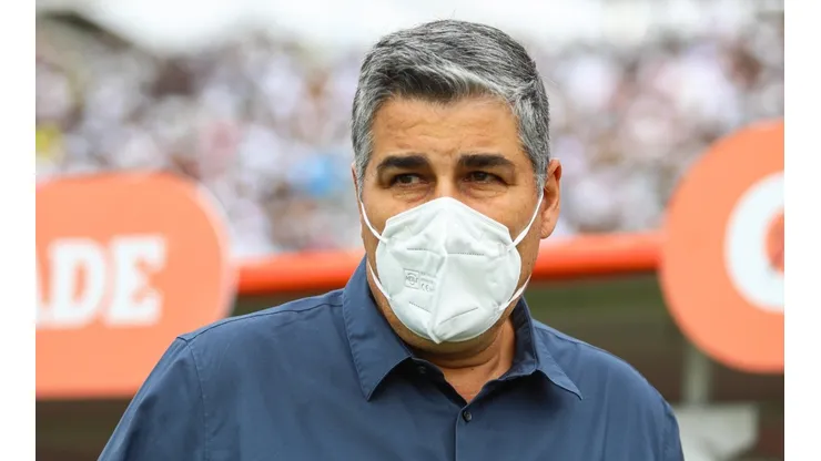 ¿Seguirá Escobar al mando de la U?