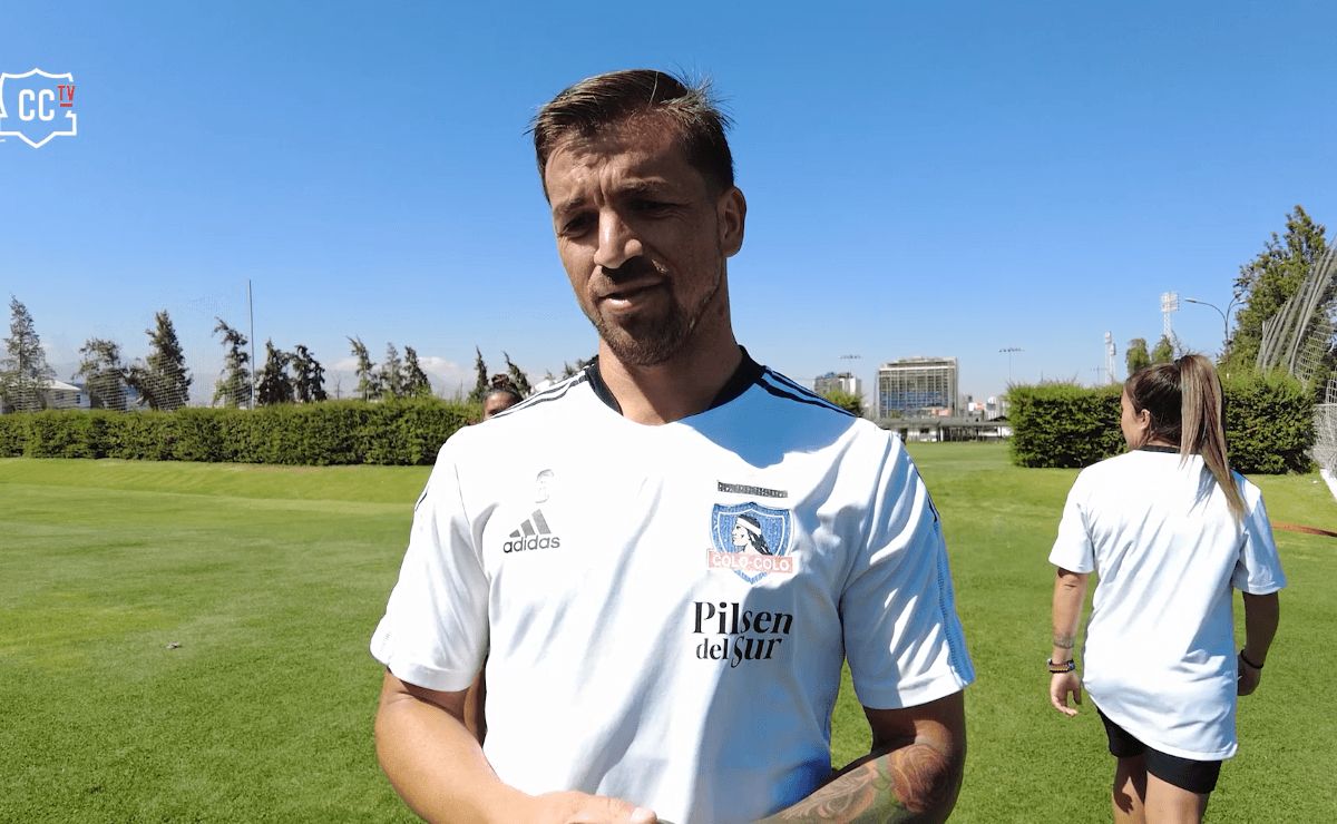 Gabriel Costa destaca entrenamiento mixto en Colo Colo para conmemorar ...