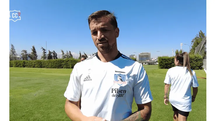 Costa destaca entrenamiento mixto para conmemorar el Día de la Mujer.