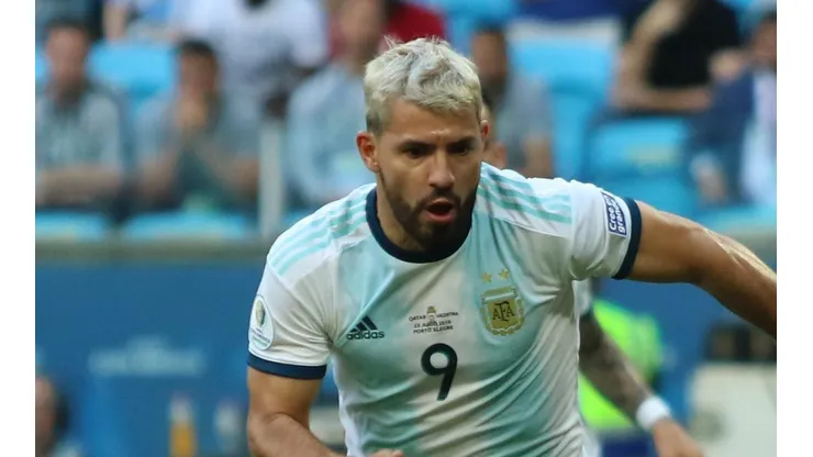 El ex seleccionado argentino reaccionó al duelo entre albo y azules