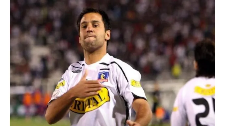 Biscayzacú levantó una copa con el Cacique.