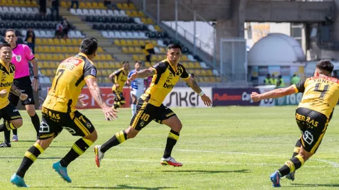 Con un inspirado Abrigo, Los Piratas derrotaron a Los Pumas.