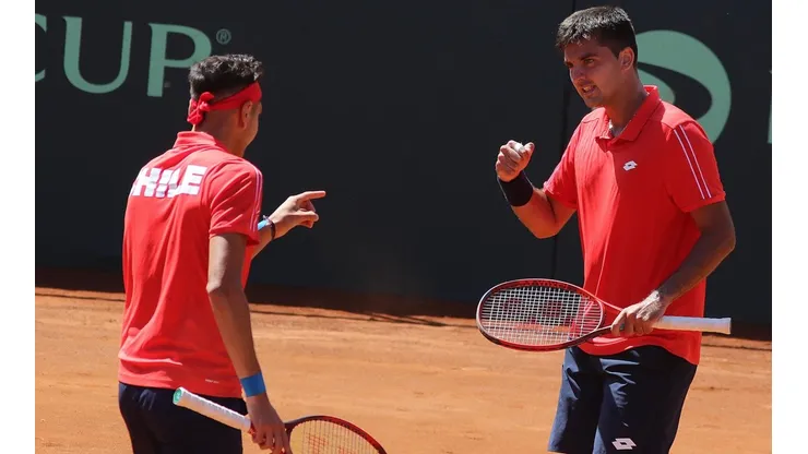 Chile derrota en el dobles a Eslovenia y asegura repechaje en Copa Davis.