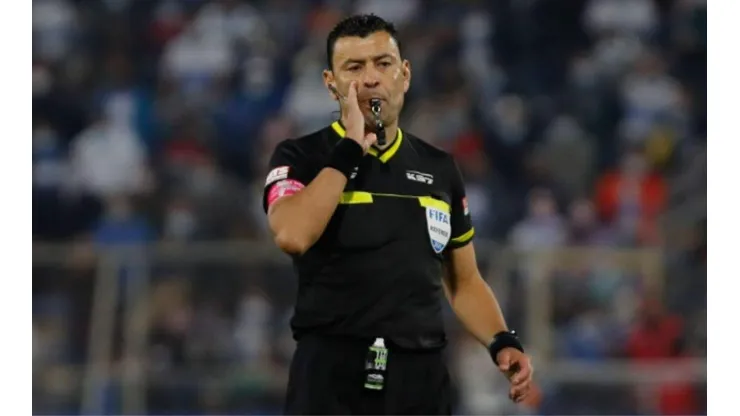 Roberto Tobar será el juez para el encuentro entre Colo Colo y Universidad de Chile