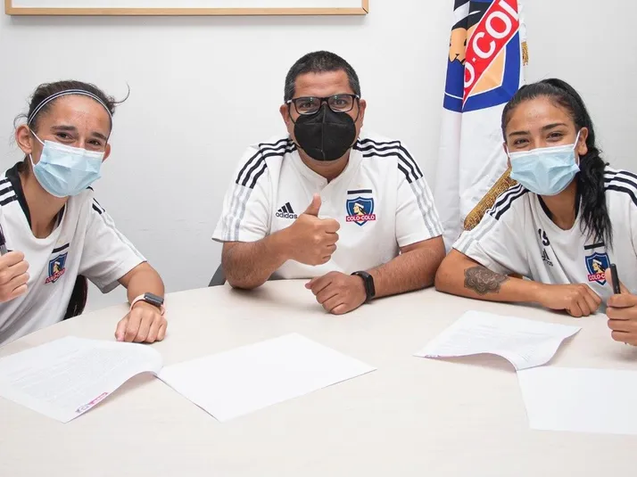 Colo Colo Femenino presenta dos nuevas jugadoras como refuerzo
