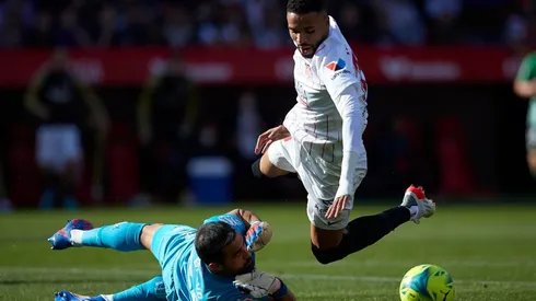 Bravo regresa al arco del Betis con derrota en el Clásico Andaluz.