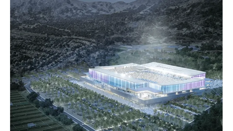 Juan Tagle explica cómo se financiará construcción del estadio de la UC